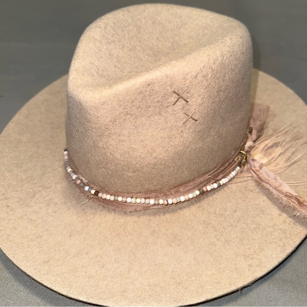Tan 100% Felt Fedora Hat Size 7 Medium Never Worn